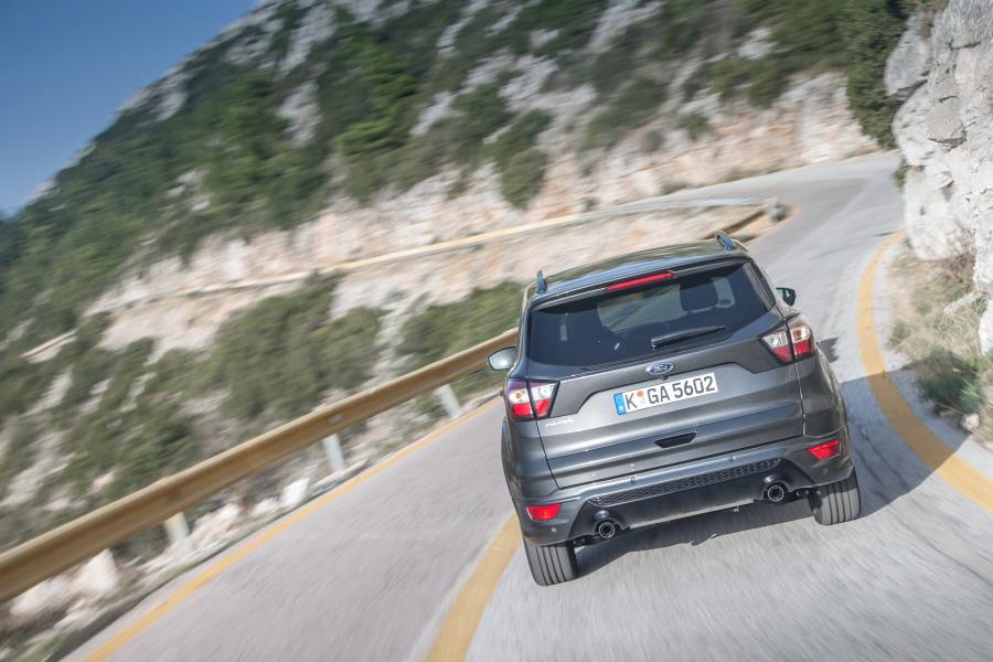  Ford Kuga ST-Line 2016 года  (фото 14 из 32)
